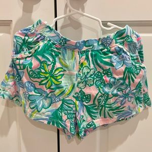 Lilly Pulitzer Girl Shorts, Size Medium